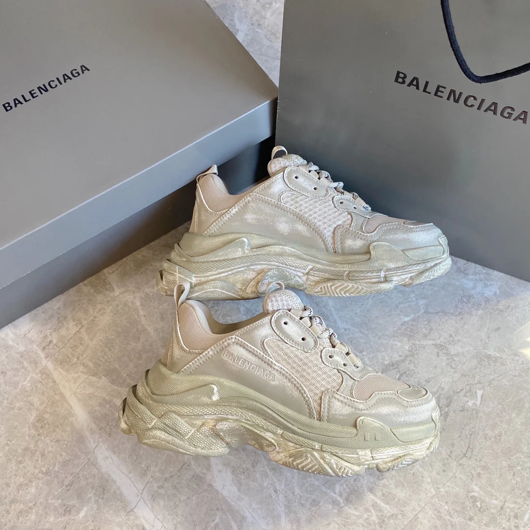 Balenciaga - Dad Shoes - 20