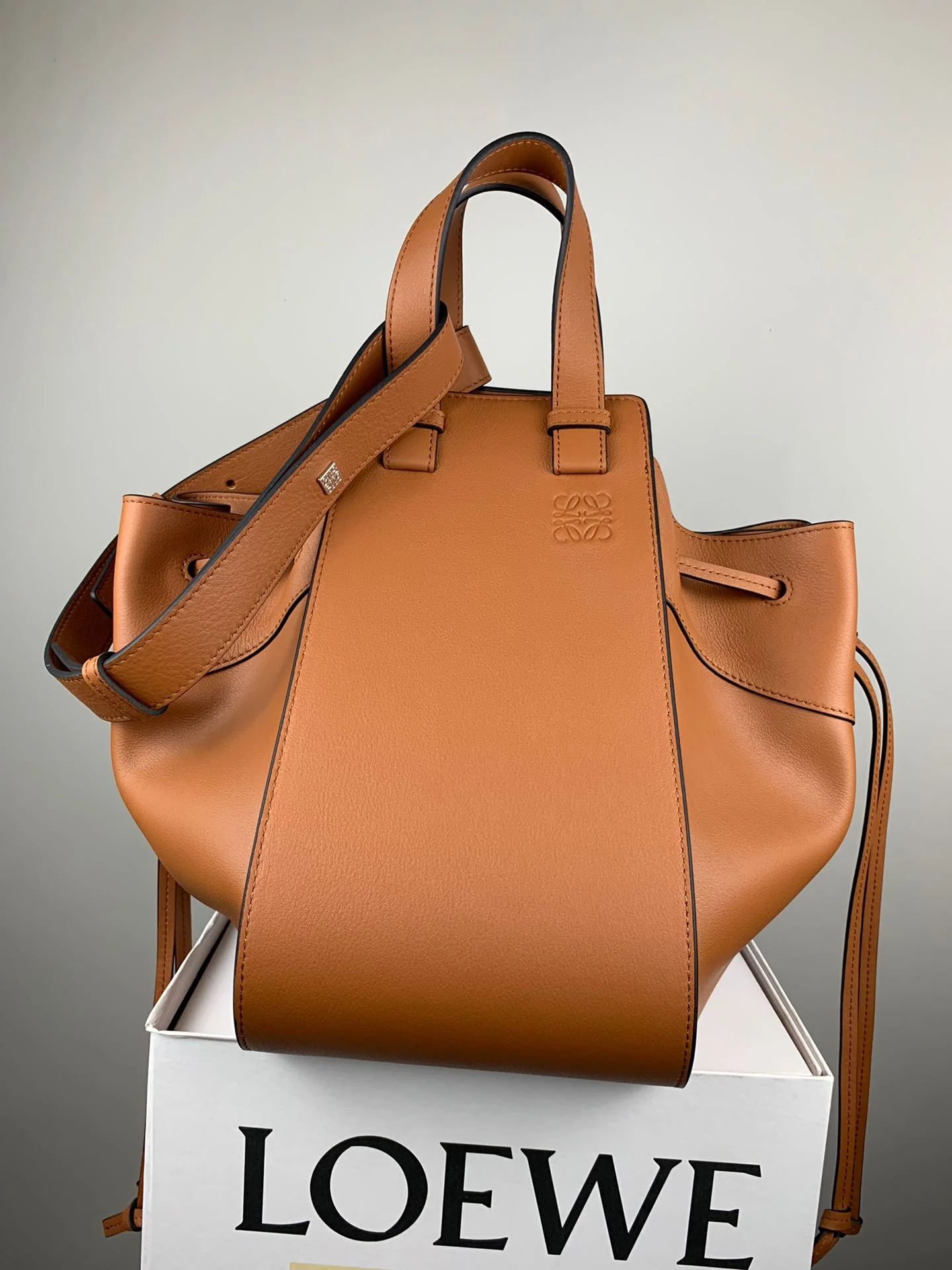 Гамак Loewe, средний размер, 33-28-16-см-9