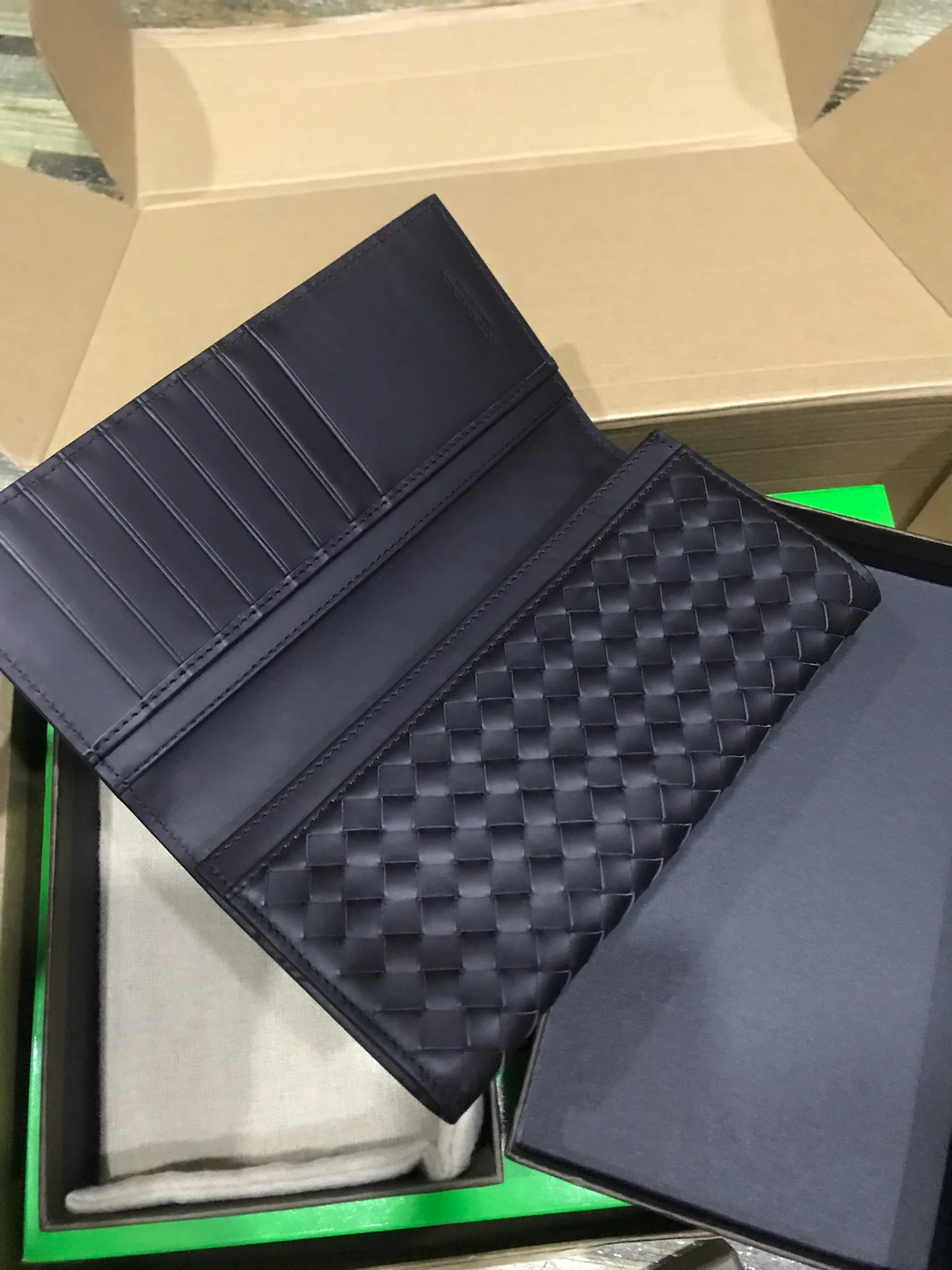 BV 翻盖长夹-意大利原厂胎牛皮