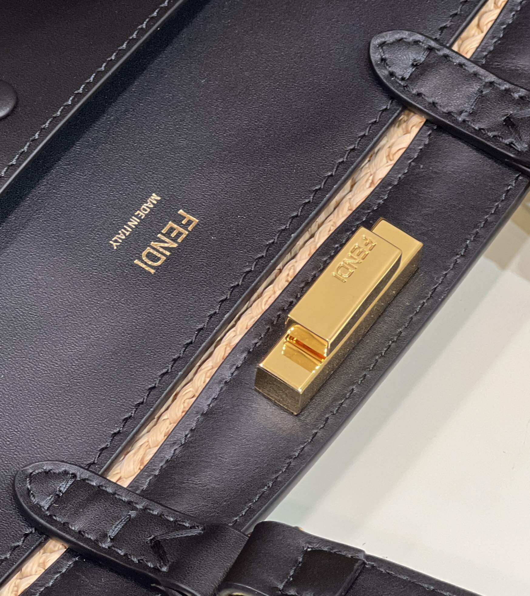 Плетеная сумка-тоут Fendi Peekaboo X-tote