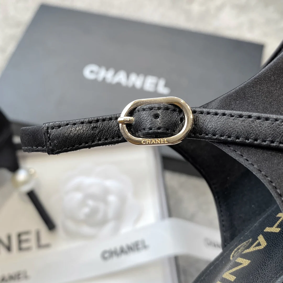 Новинка сезона весна/лето 2023 от Chanel - Босоножки на высоком каблуке Pearl Heel - 8-5 см - Черные