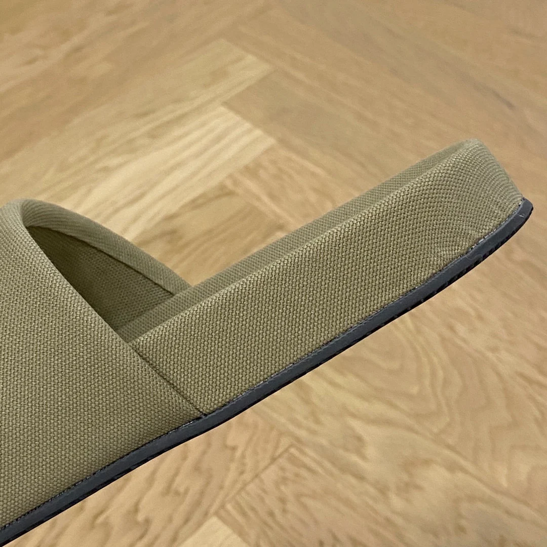 Balenciaga - Зеленые тапочки