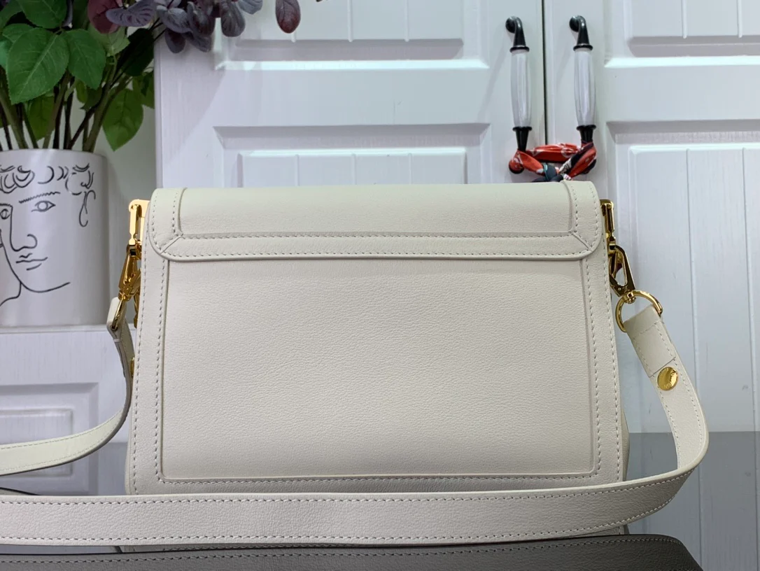 m25209-LV-dauphine-soft crossbody bag-white