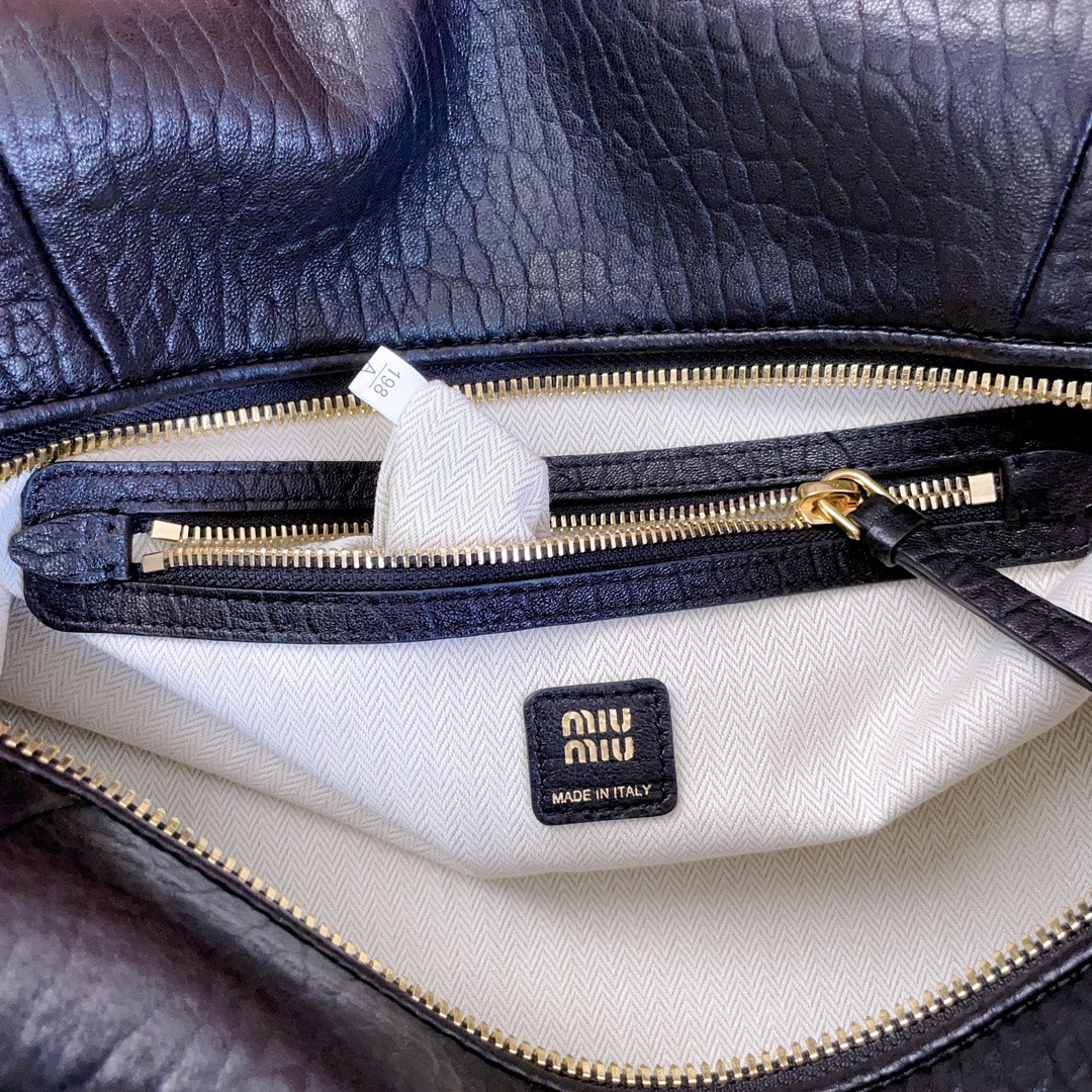 Miu Miu-5bc190-Круассан ?Овечка с пузырьками?