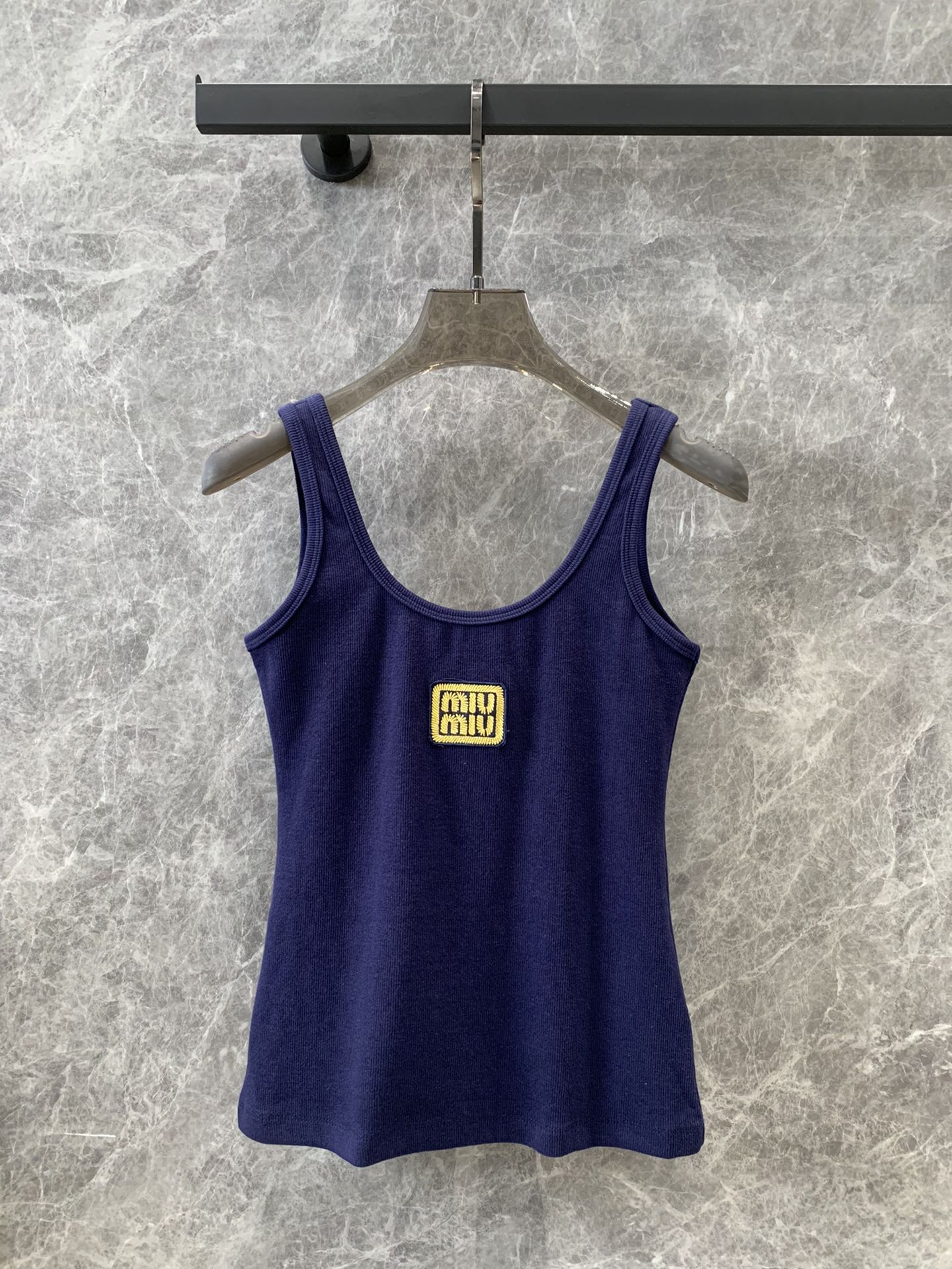 Miu Miu - Весна/Лето 2404-24ss Новый логотип, приталенный ребристый жилет - Синий