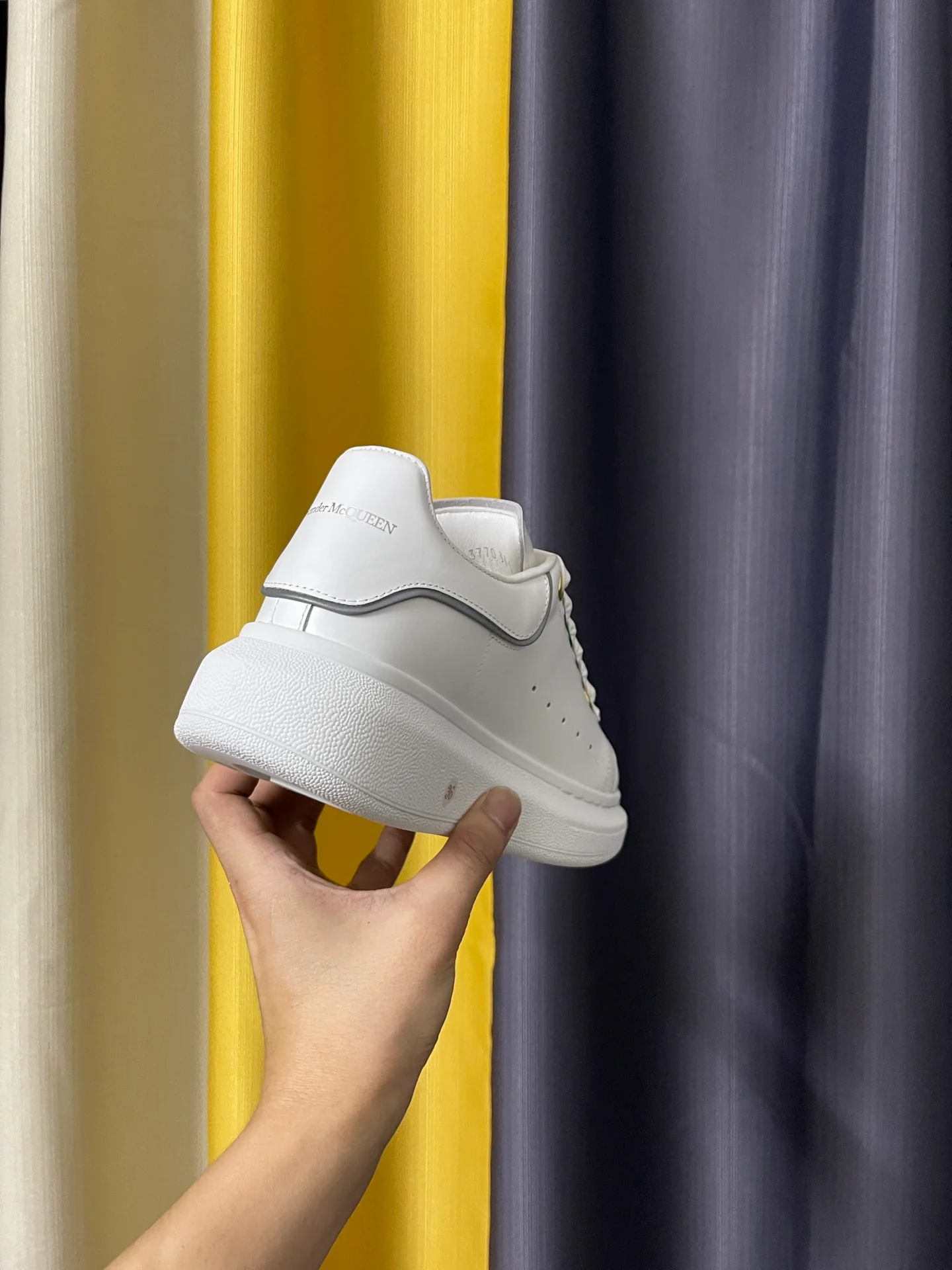 Классические белые кроссовки McQueen - унисекс - новые расцветки - премиум-версия