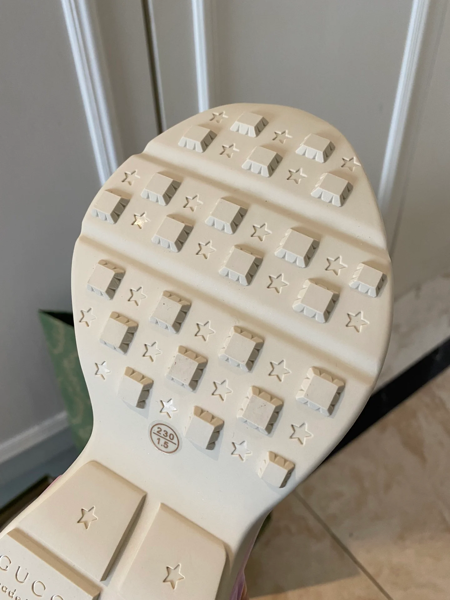 Gucci - Dad Shoes - 21