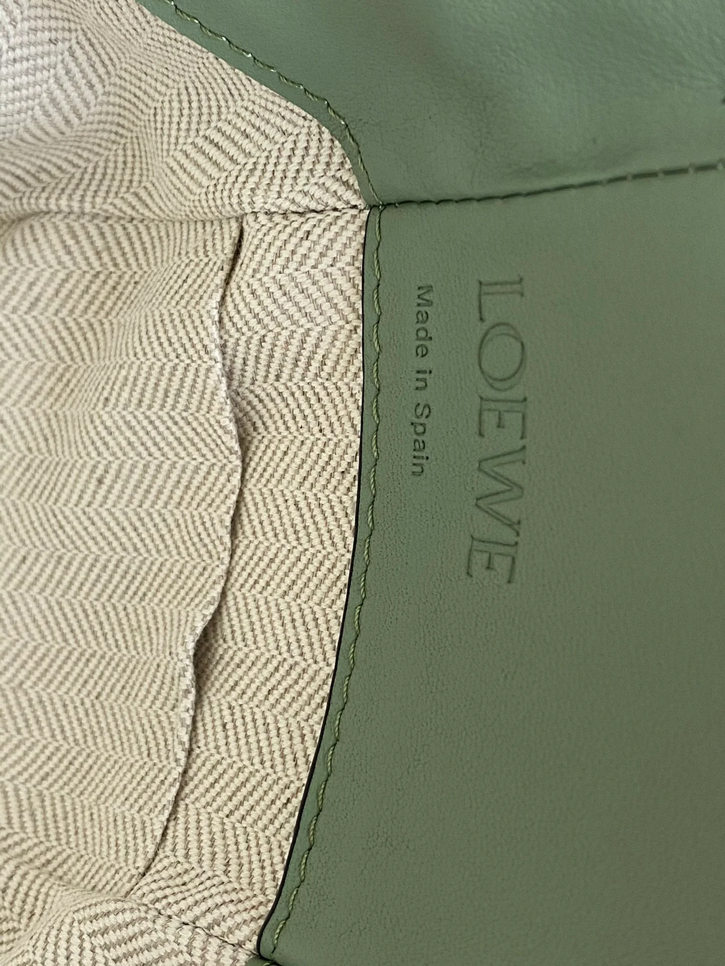 Сумка-гамак Loewe Mini из телячьей кожи - 1 шт.