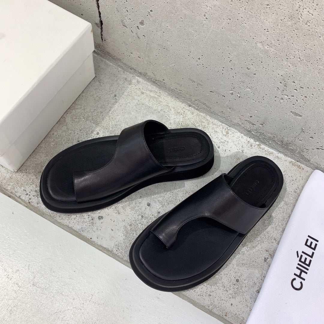 Celine - Тапочки из овечьей кожи - Черные