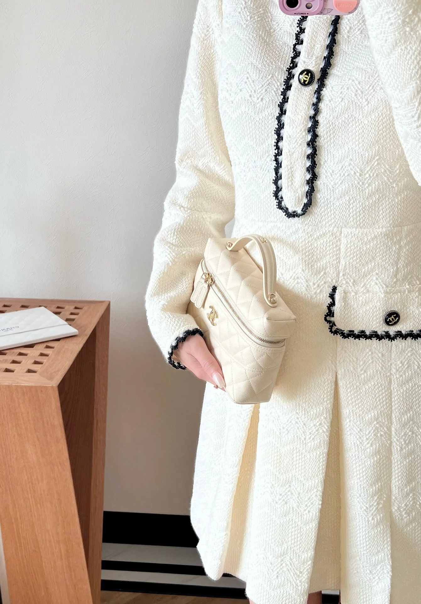 Клатч Chanel LP Box Clutch - кремовый