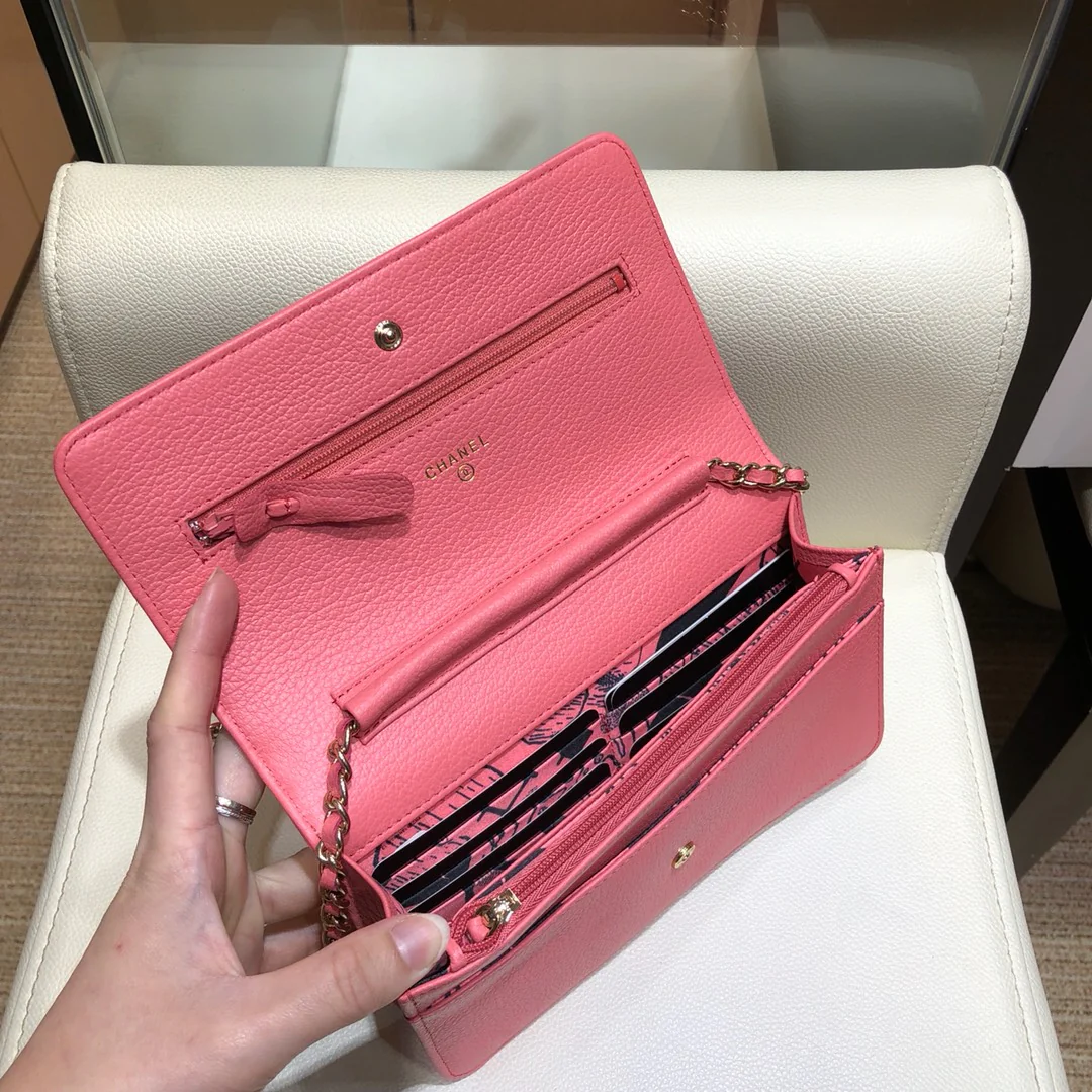 Новая маленькая сумка Chanel WOC