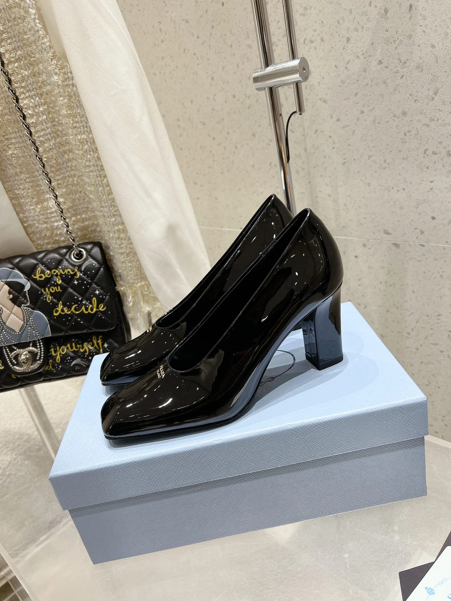 Prada - Туфли на массивном квадратном каблуке - Черные