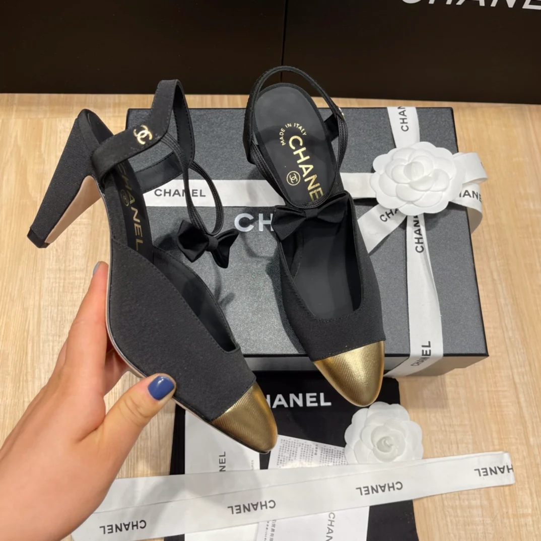 Chanel - Туфли на закрытом каблуке