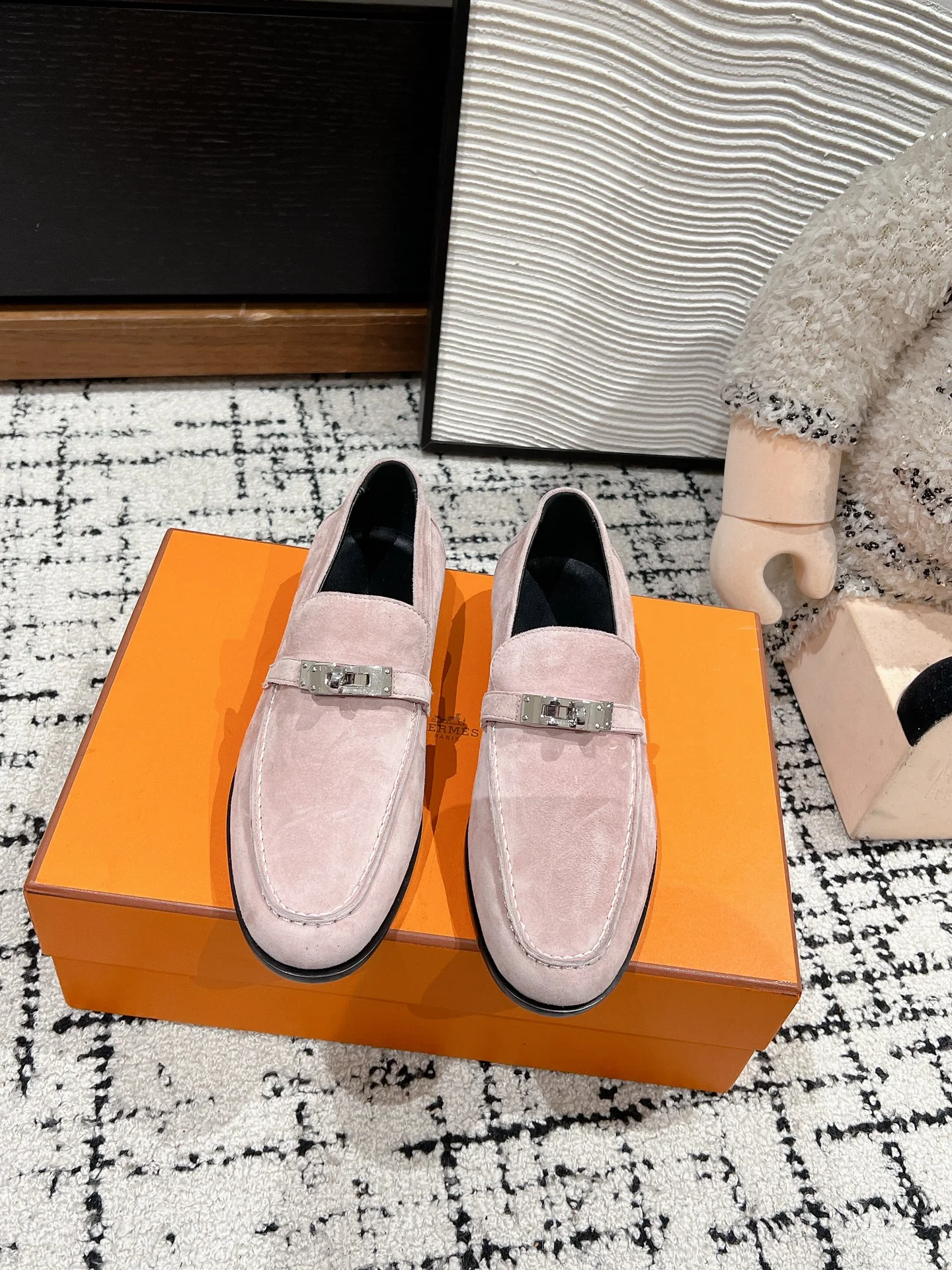 Лоферы Hermes Kelly Buckle 2024 — розовые