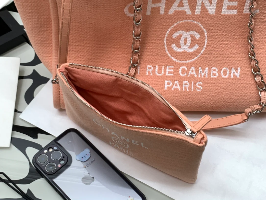 Пляжная сумка Chanel из коллекции осень/зима 2022 — розовая — большая