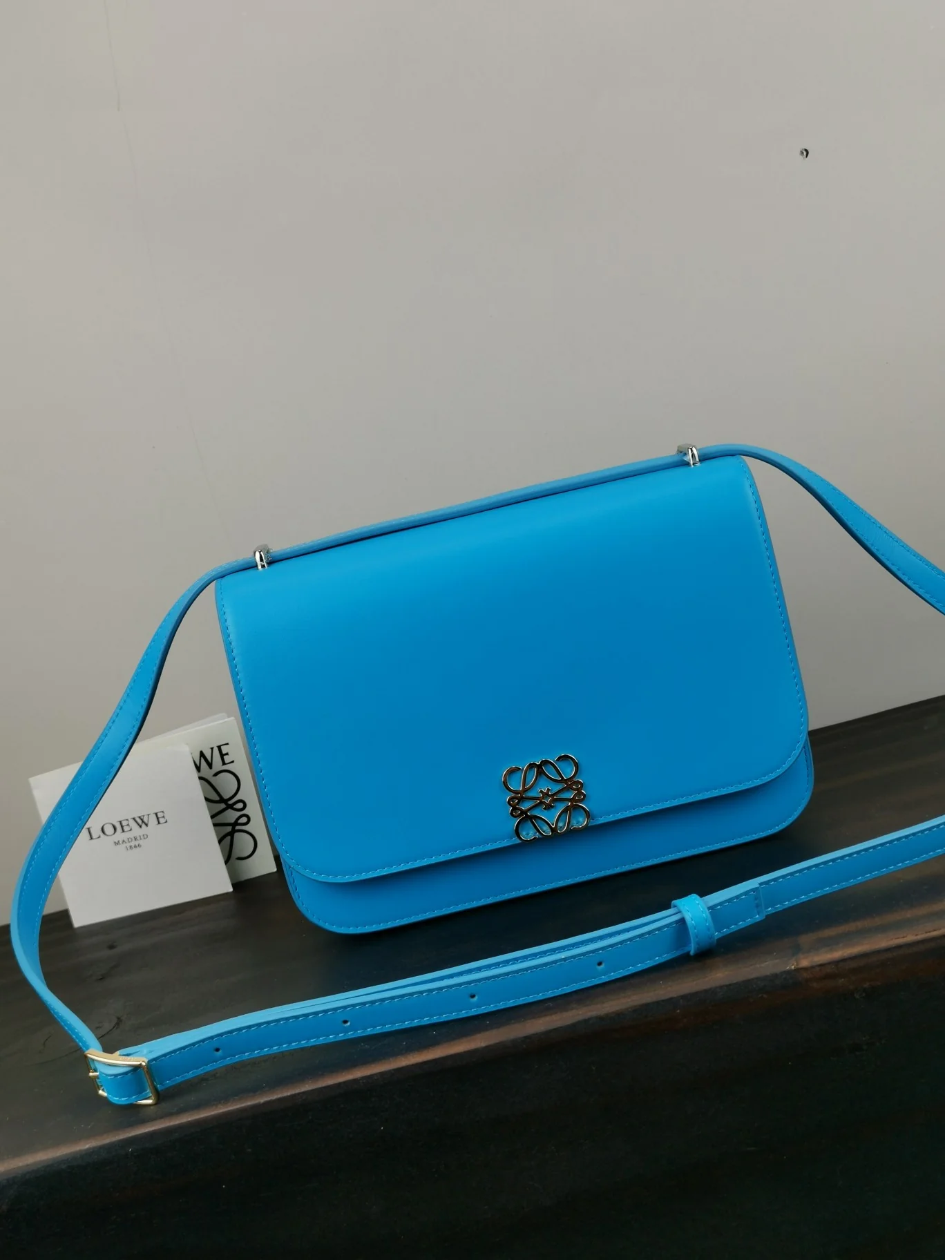 Серия Loewe Goya, большой размер 6