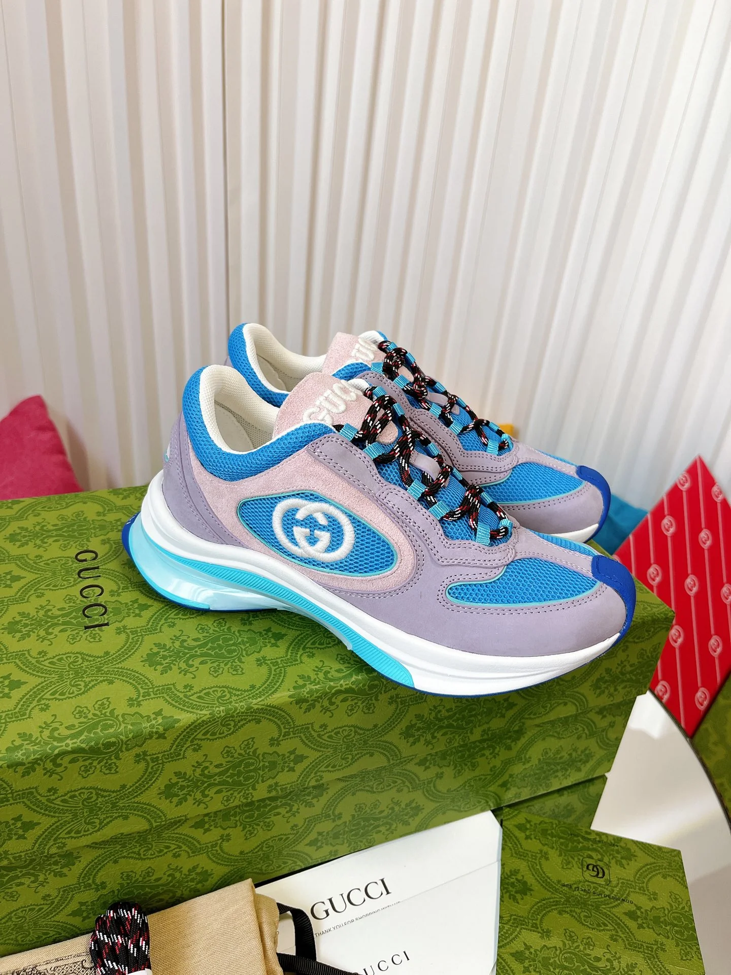 Новинка Gucci 2023 года - Серия Run - Кроссовки - Синие - Унисекс