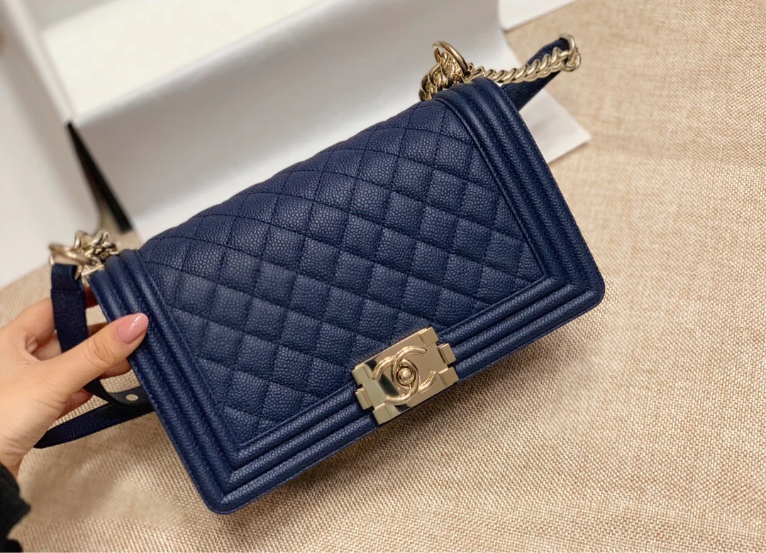 Chanel Boy 25 см 32