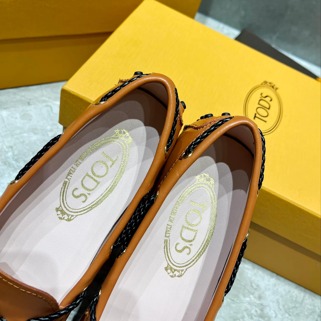 Tods - Подвеска с кисточкой - Лоферы - Туфли без шнурков