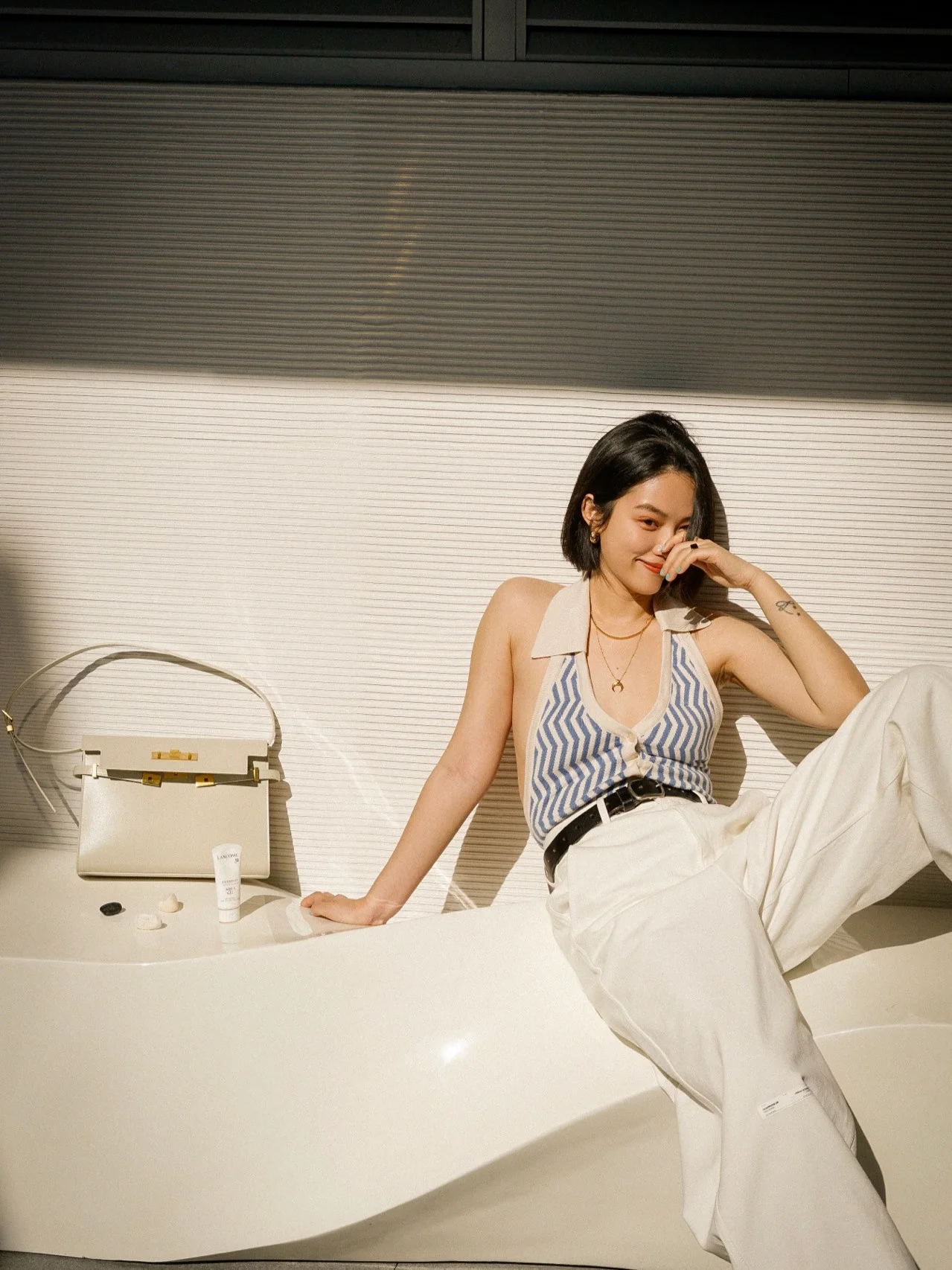 YSL Manhattan Toothpick Texture Large White Wear Photos