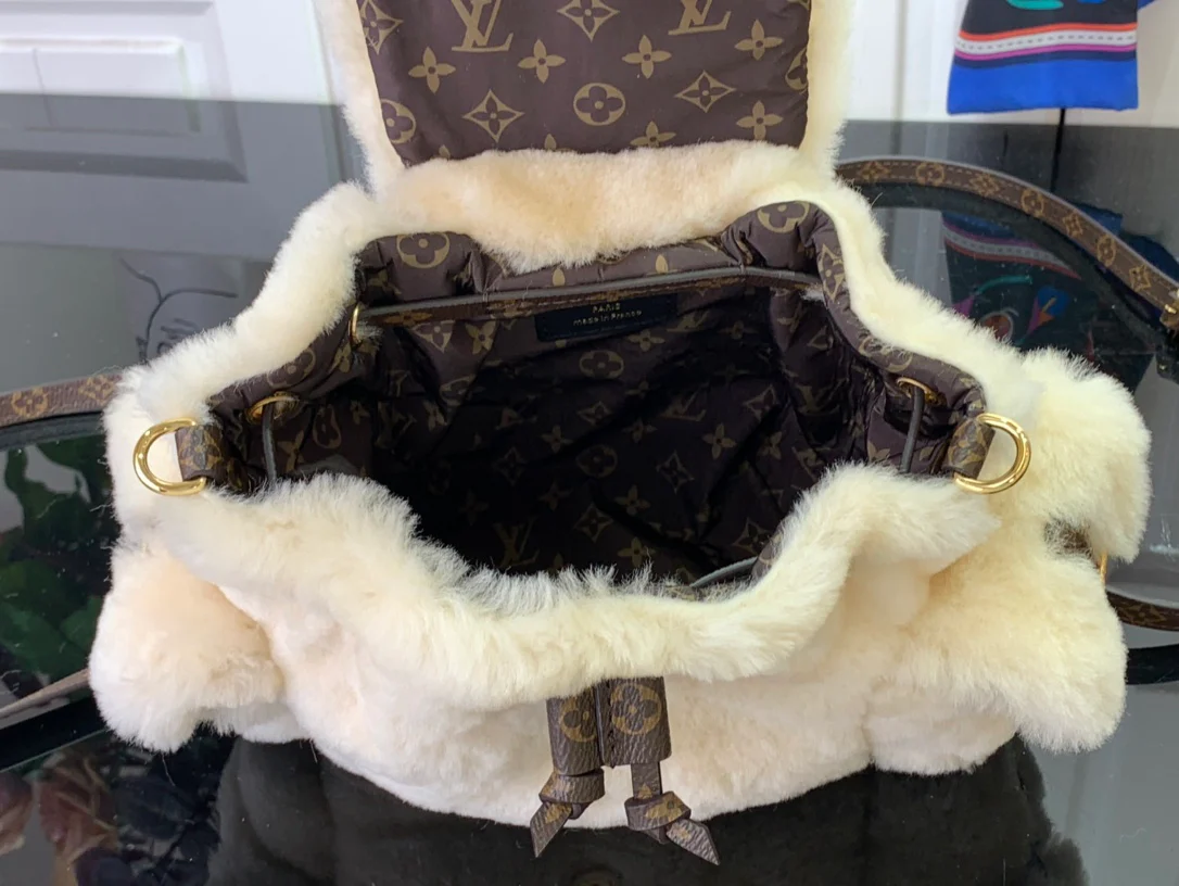 Рюкзак LV-m11919-nano-teddy из овечьей шерсти - белый