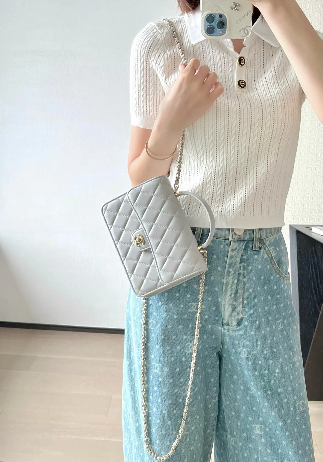 Многофункциональный рюкзак Chanel весна/лето - светло-серый - с золотой пряжкой