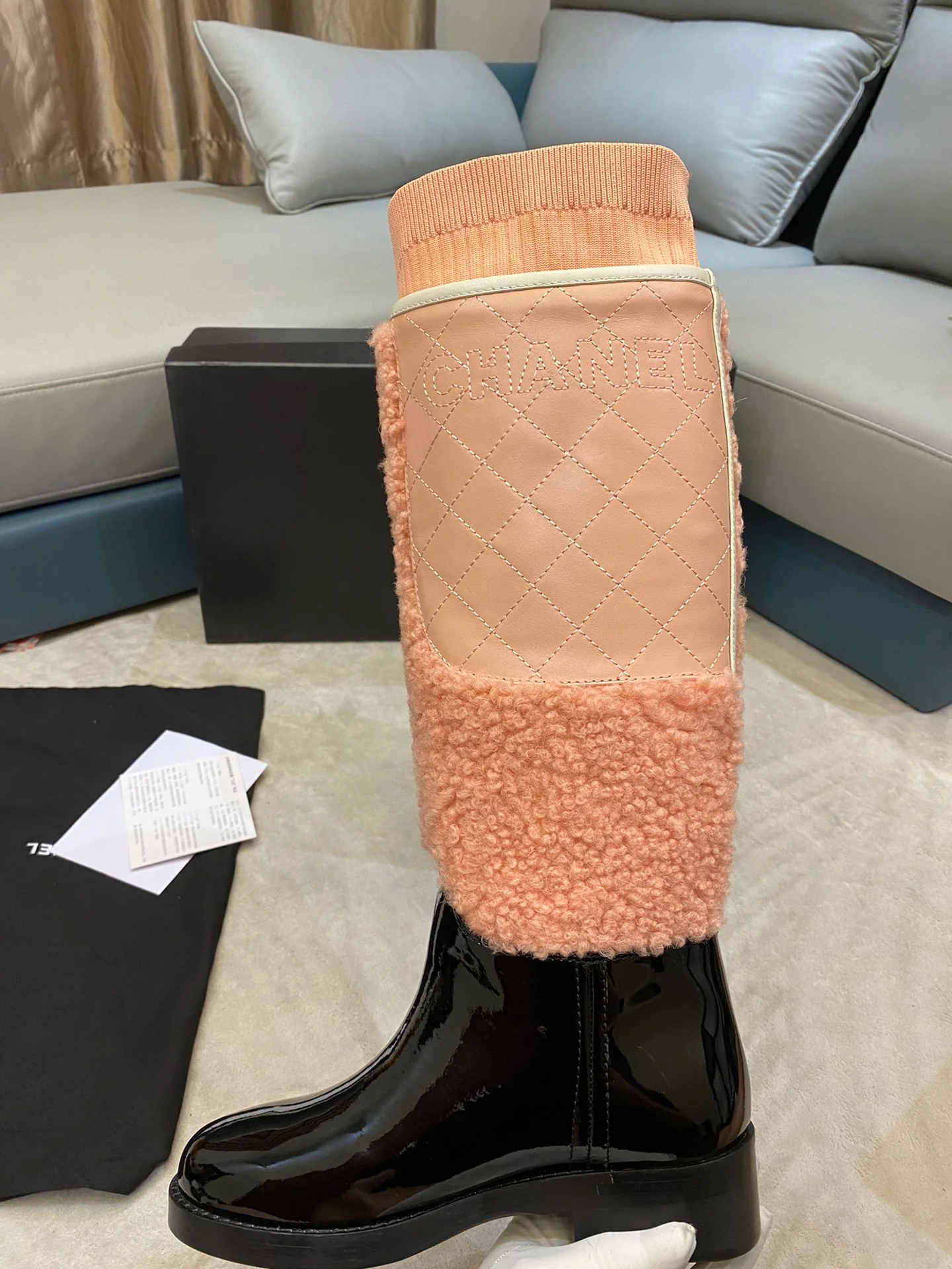 Новинка 2022 года от Chanel - Кожаные сапоги - Замшевые - 1