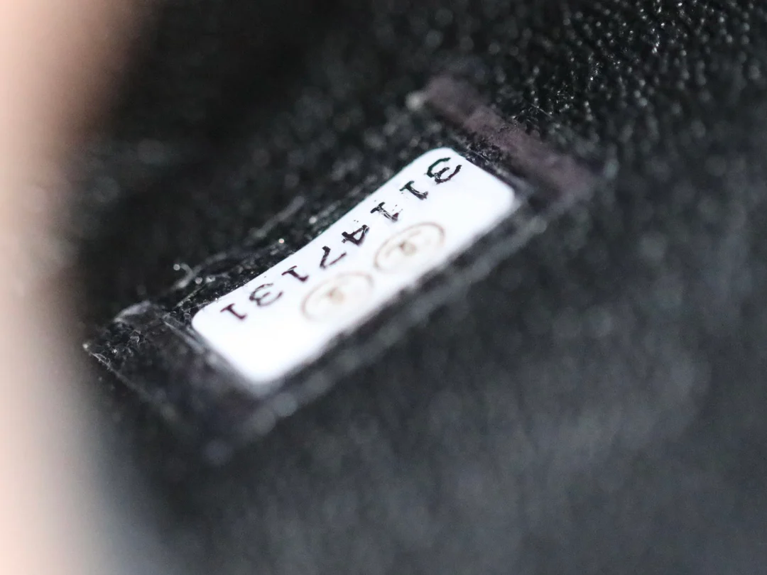 Сумка Chanel Coco Handle - выстиранная телячья кожа с текстурой 