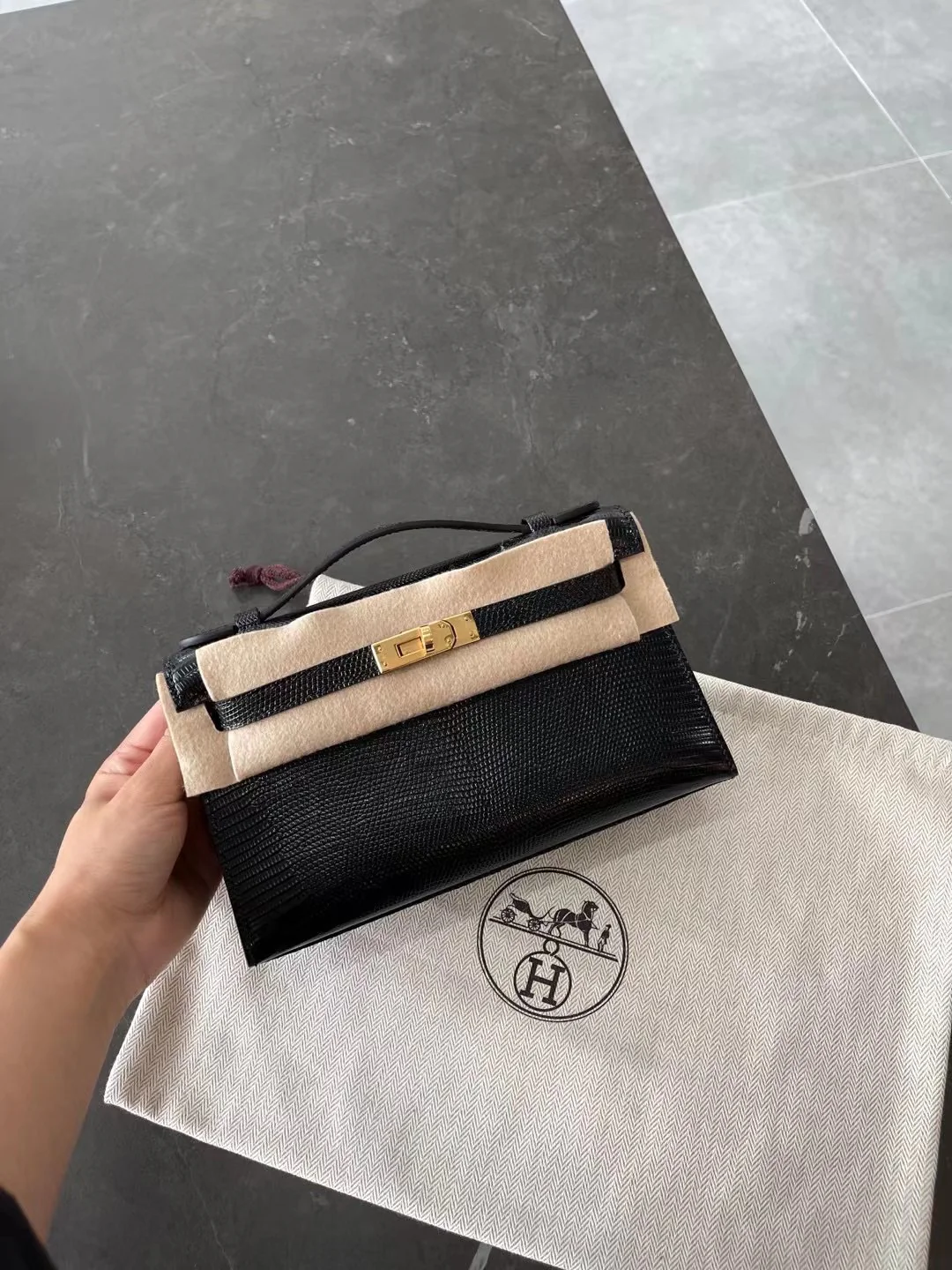 Hermes Kelly Mini 1-го поколения - Кожа ящерицы - Черный - Золотая фурнитура