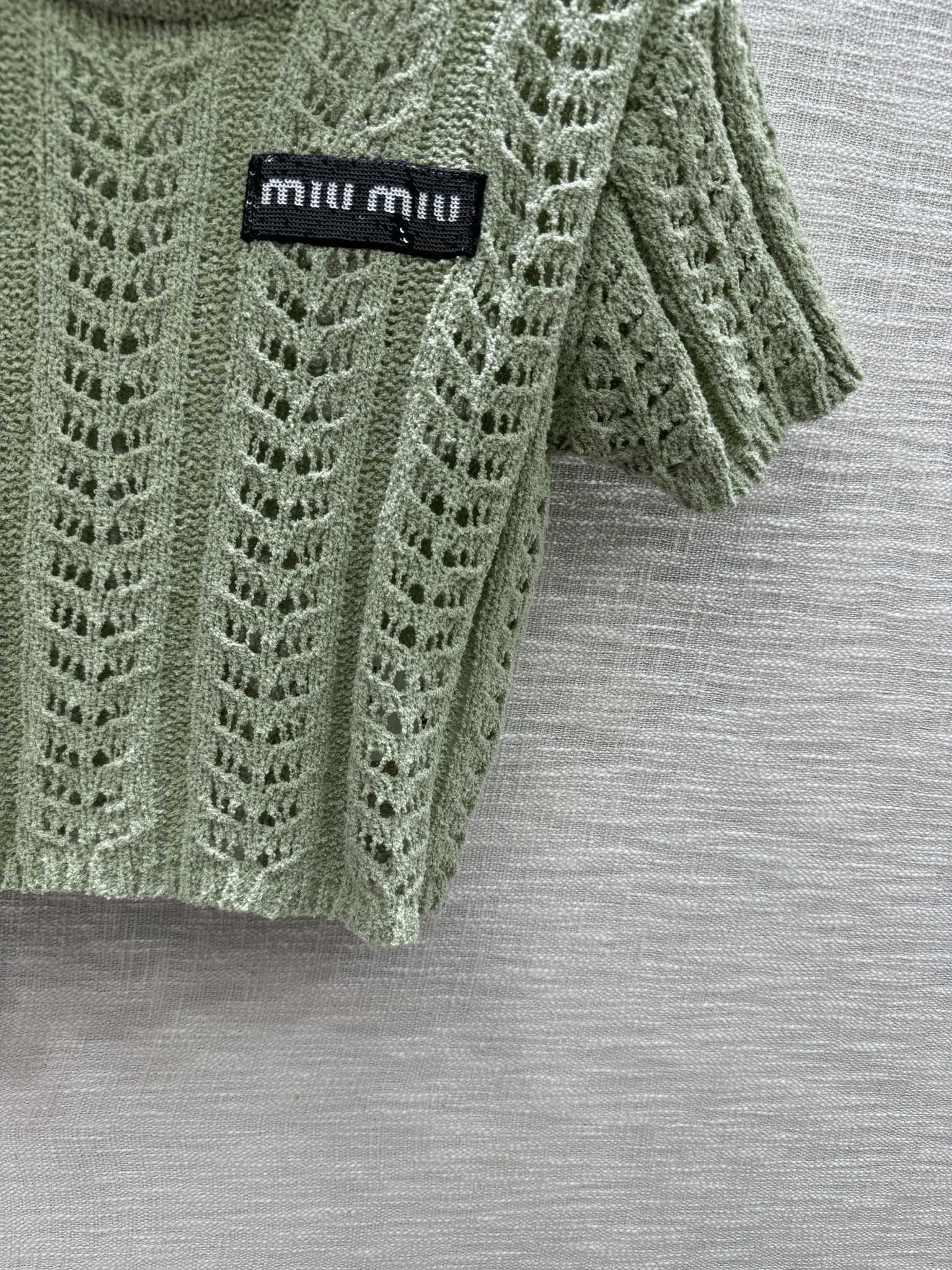 Miu Miu - 2404 - Ажурная вязка, короткие рукава - Зеленый