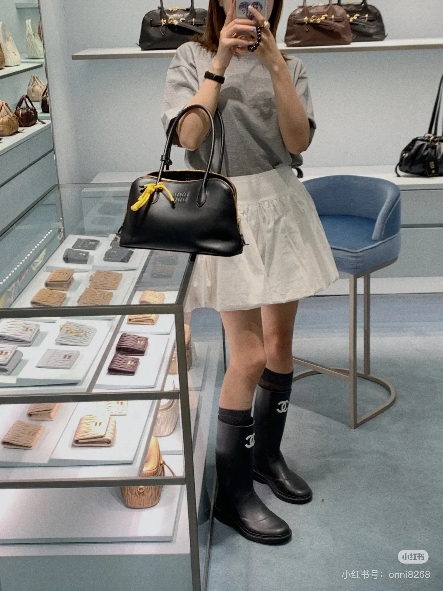 Сумка-чехол Miu Miu 5ba290 с длинной ручкой - черная