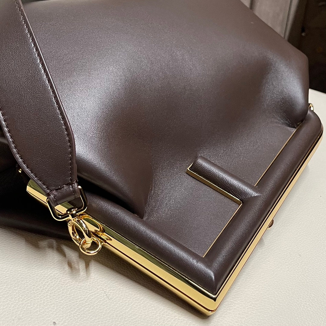 Fendi-first - Сумка из темно-коричневой кожи