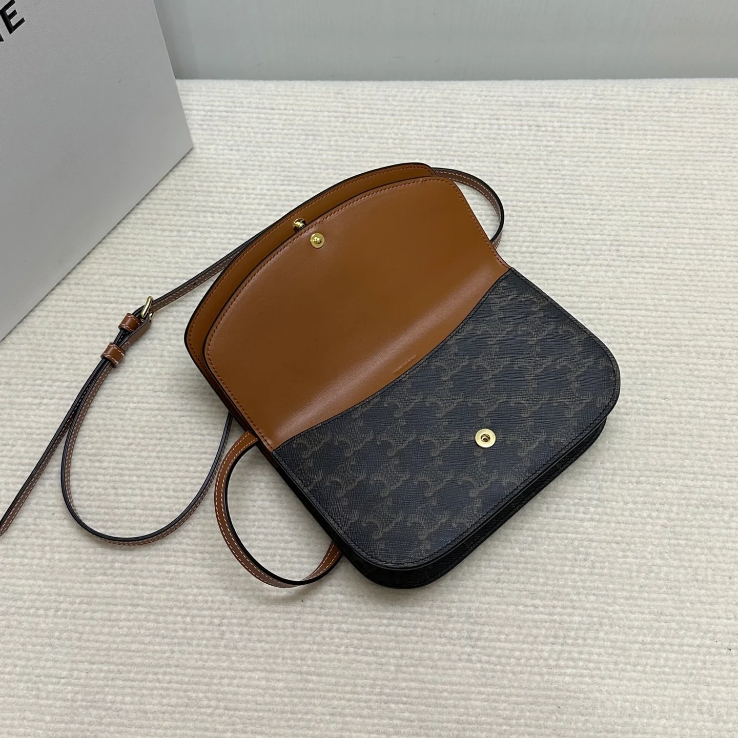 Сумка Celine Duo через плечо - коричневая с монограммой