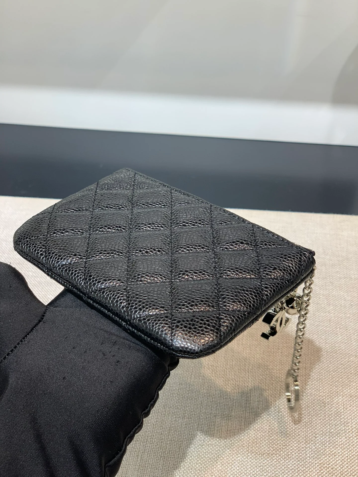 Chanel-经典双C 黑银 拉链零钱包/钥匙包