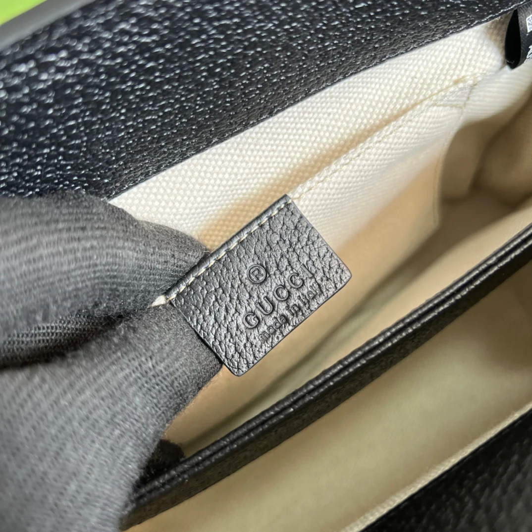 Черная джинсовая сумка Gucci на цепочке через плечо