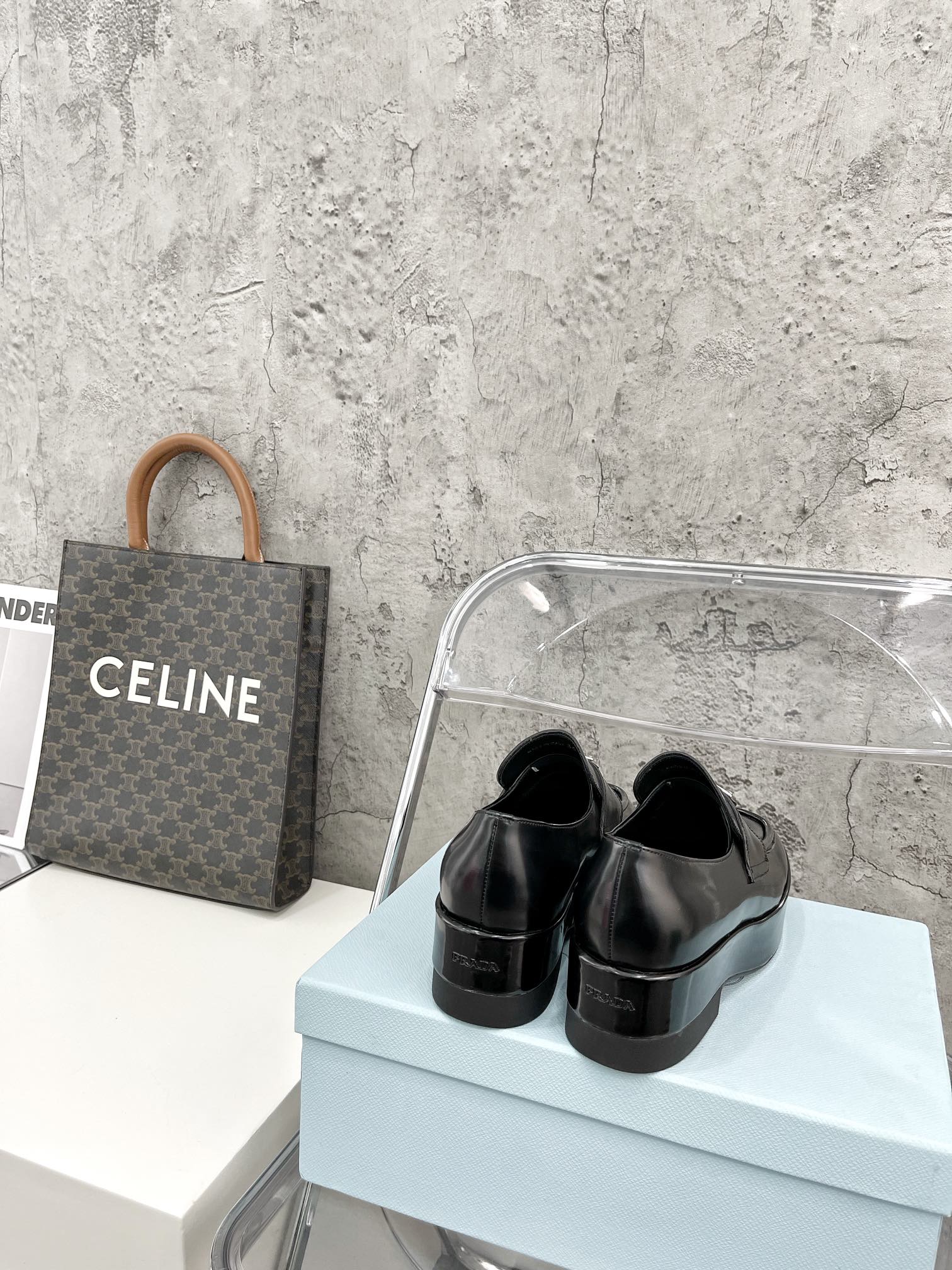 Туфли Prada - с квадратным носком - лоферы на платформе - черные