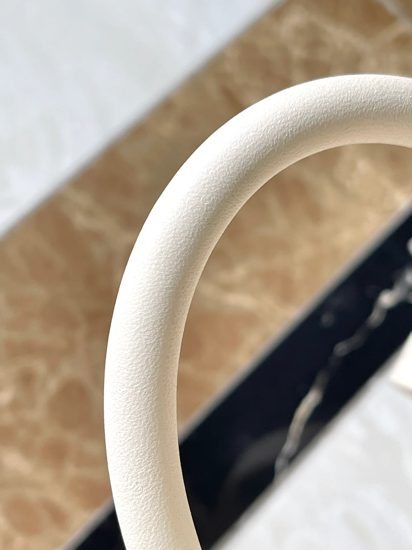 m45397-LV-own-White Backpack