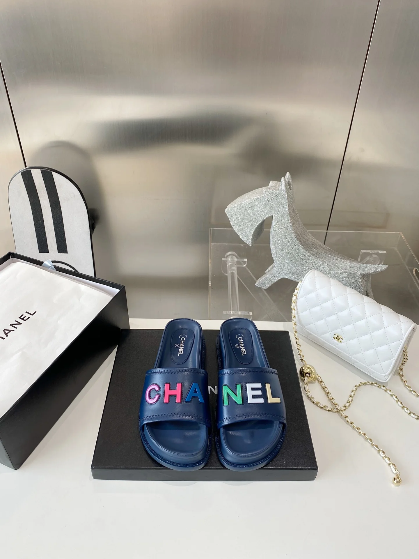 Тапочки Chanel Candy Logo 2022 — размеры 35-40