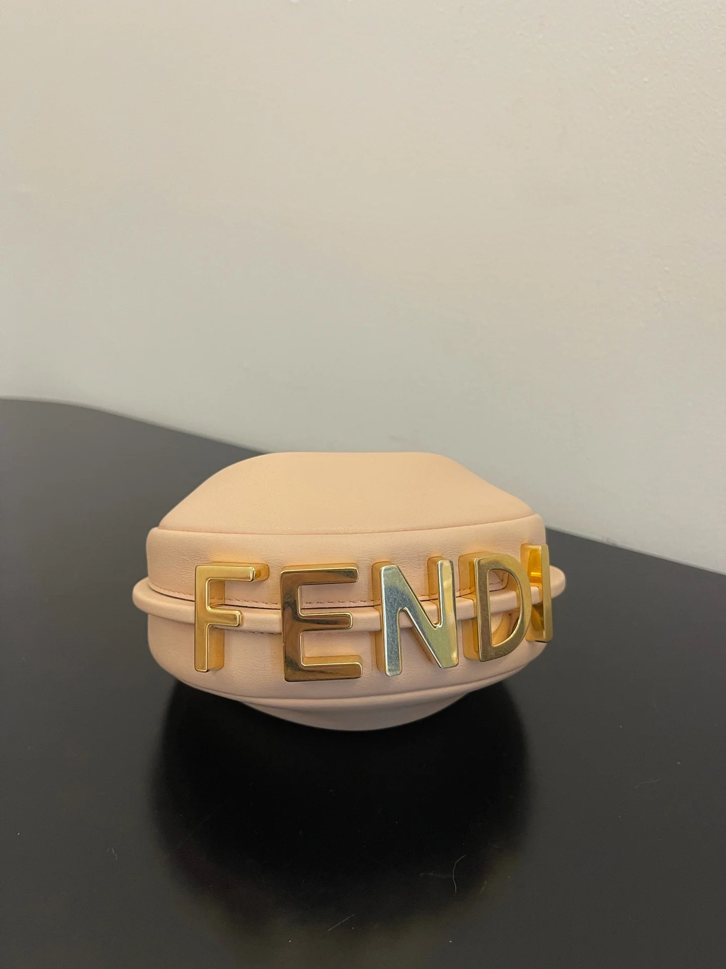 Fendi-fendigraphy - Миниатюрная розовая кожаная сумка через плечо