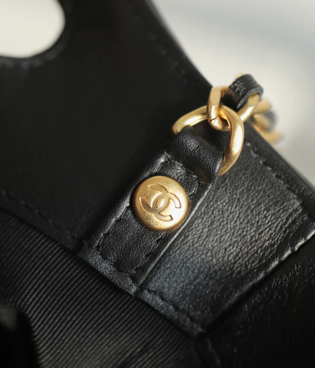 Сумка Chanel 25p nano31, замша, черная.