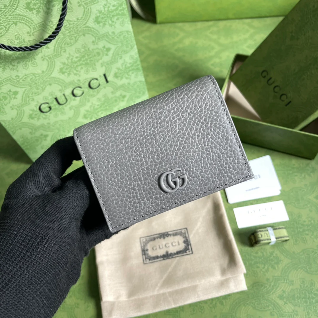 Gucci GG Marmont系列卡包