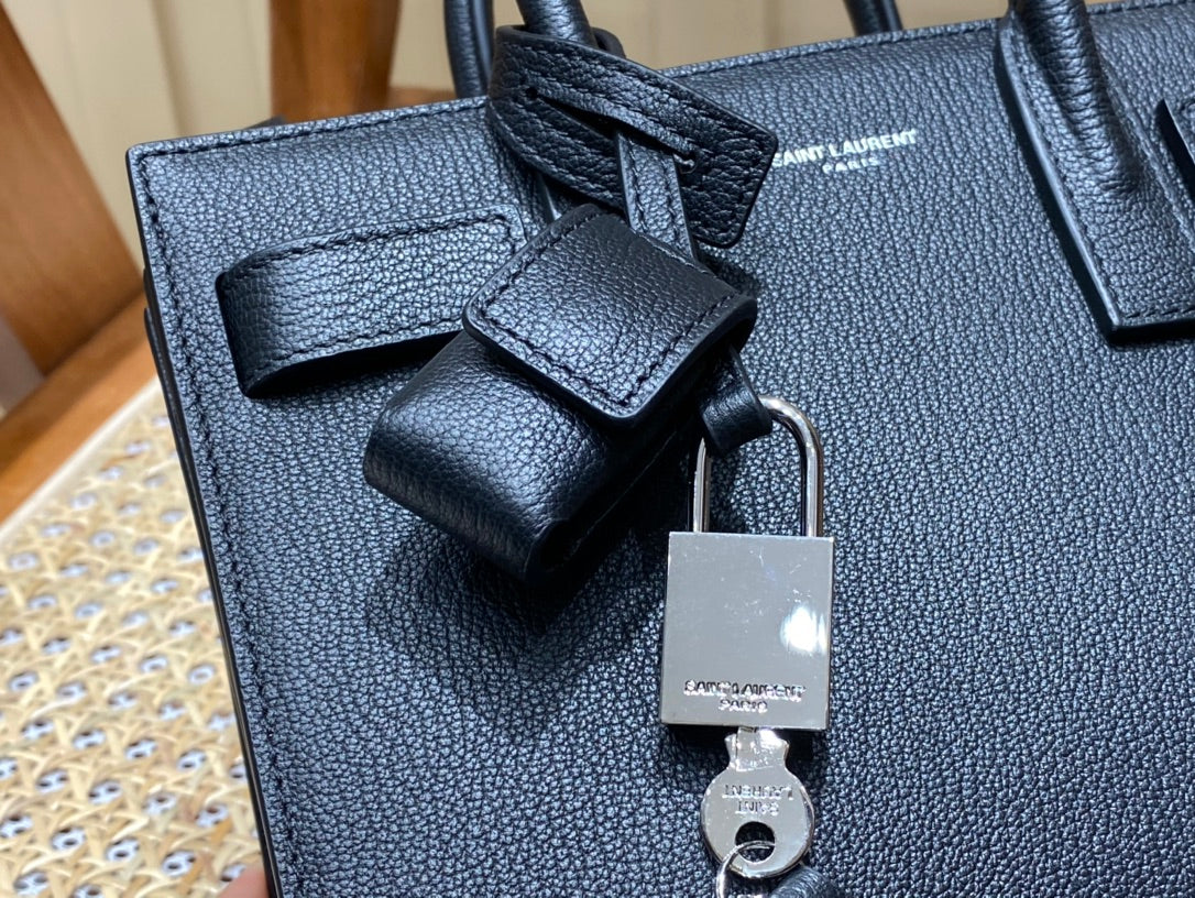Сумка-гармошка YSL Sac-de-jour с рисунком под козу - черная - 22 см