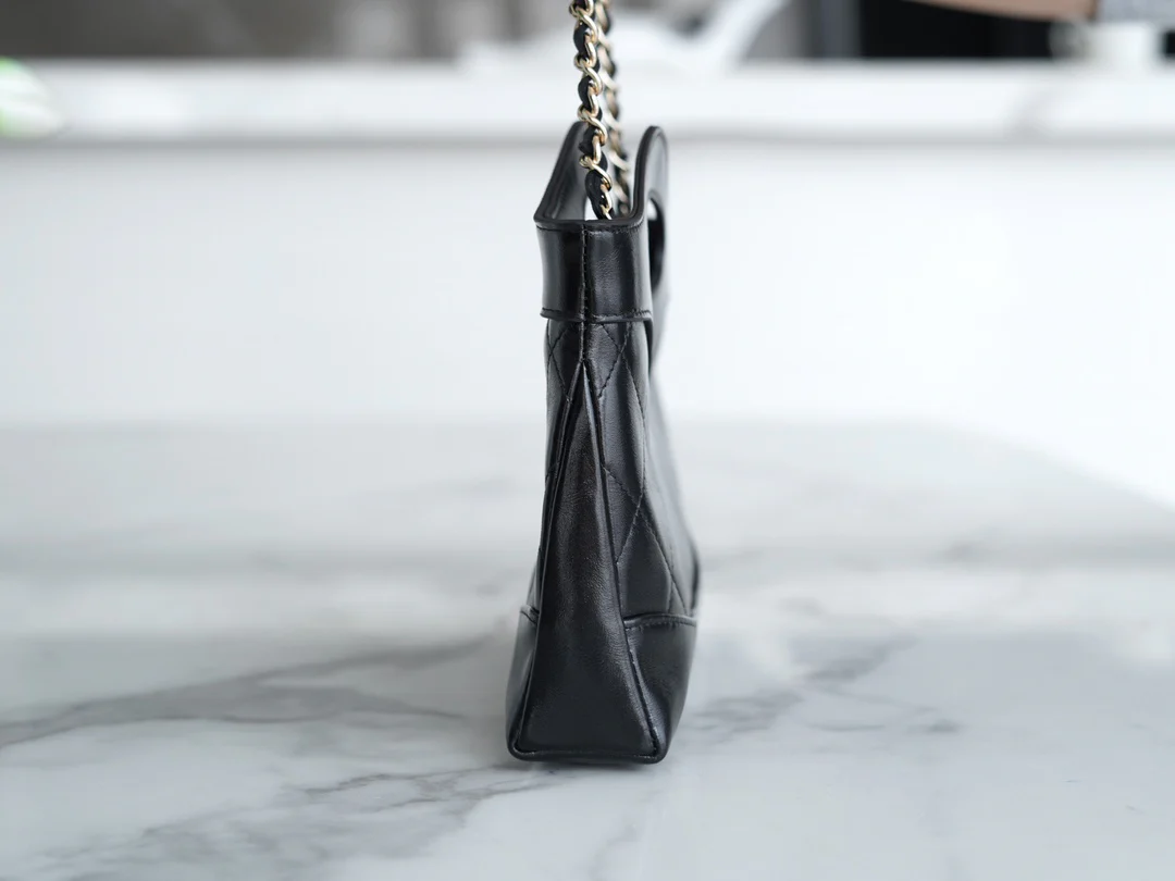 Новые поступления Chanel ранней весной - Chanel - 31 - Горизонтальный - Nono - Черный