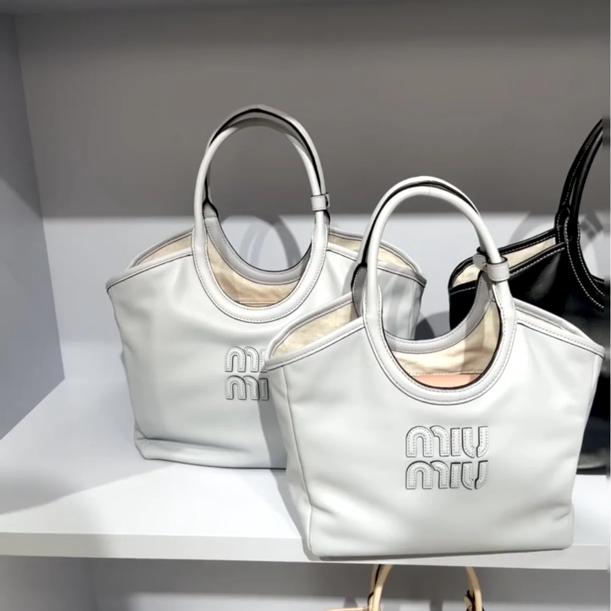 Сумка-тоут Miu Miu Ivy - Body Showcase