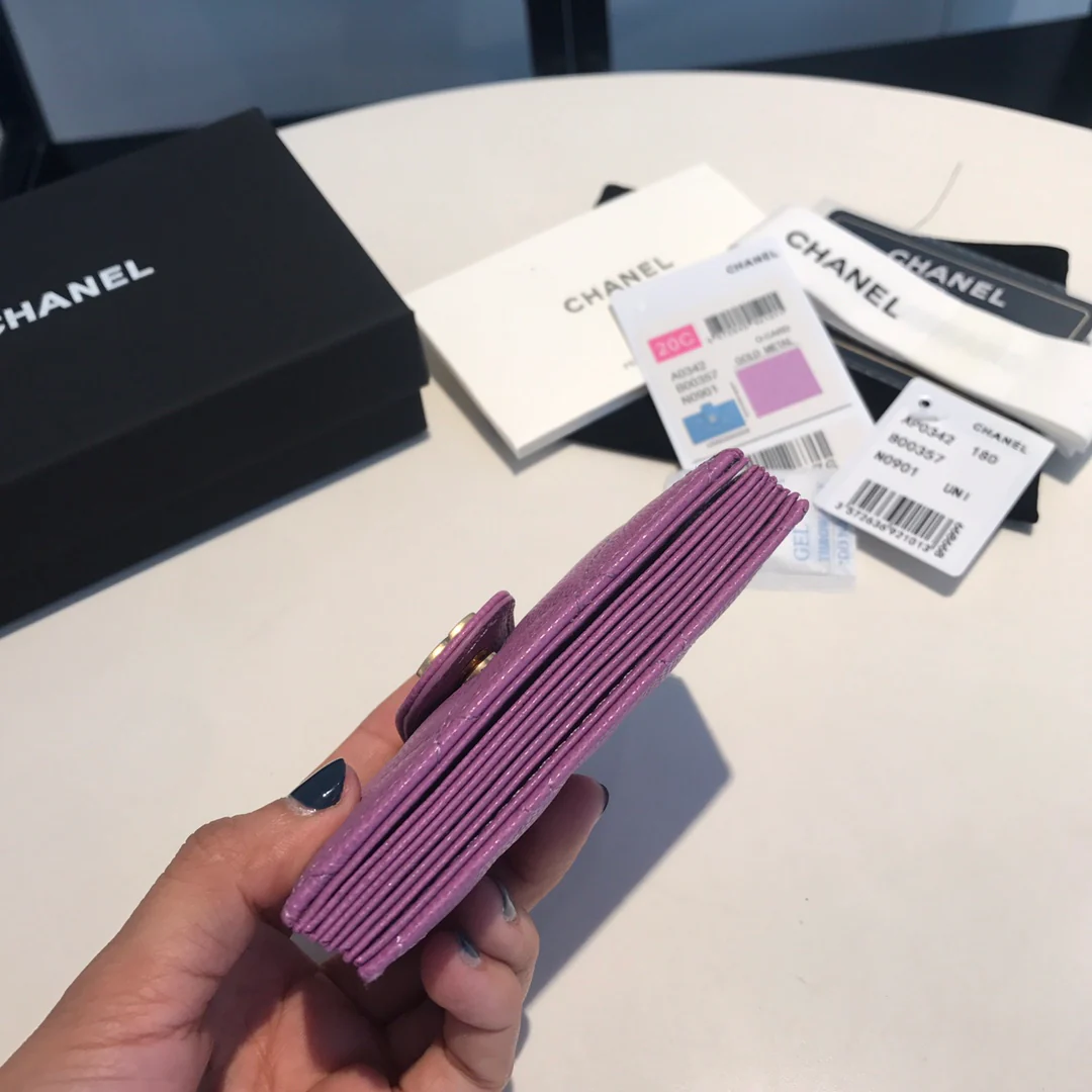 Карман-гармошка Chanel с несколькими отделениями