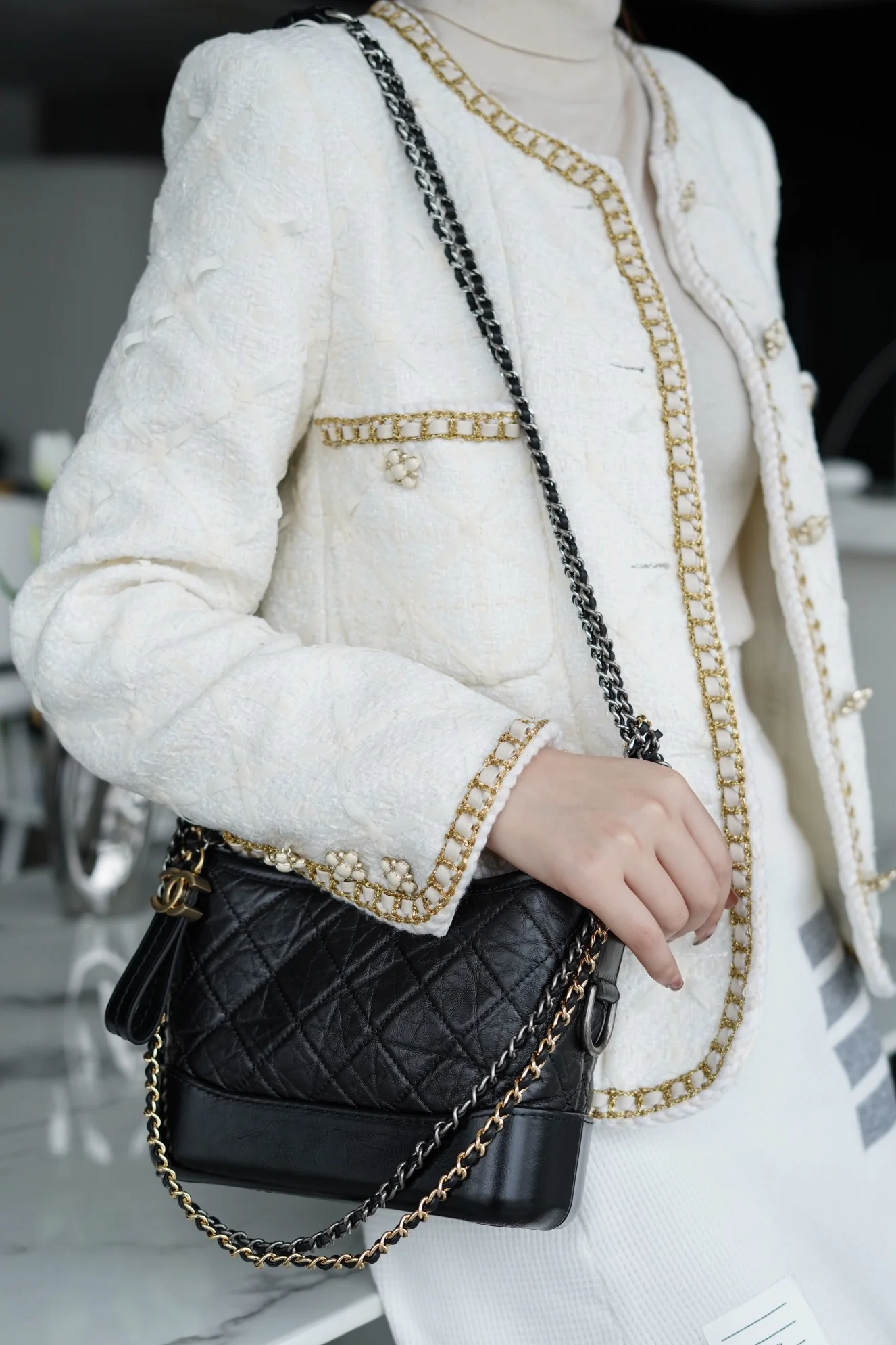 Сумка-хобо Chanel - черная, маленькая, 20 см