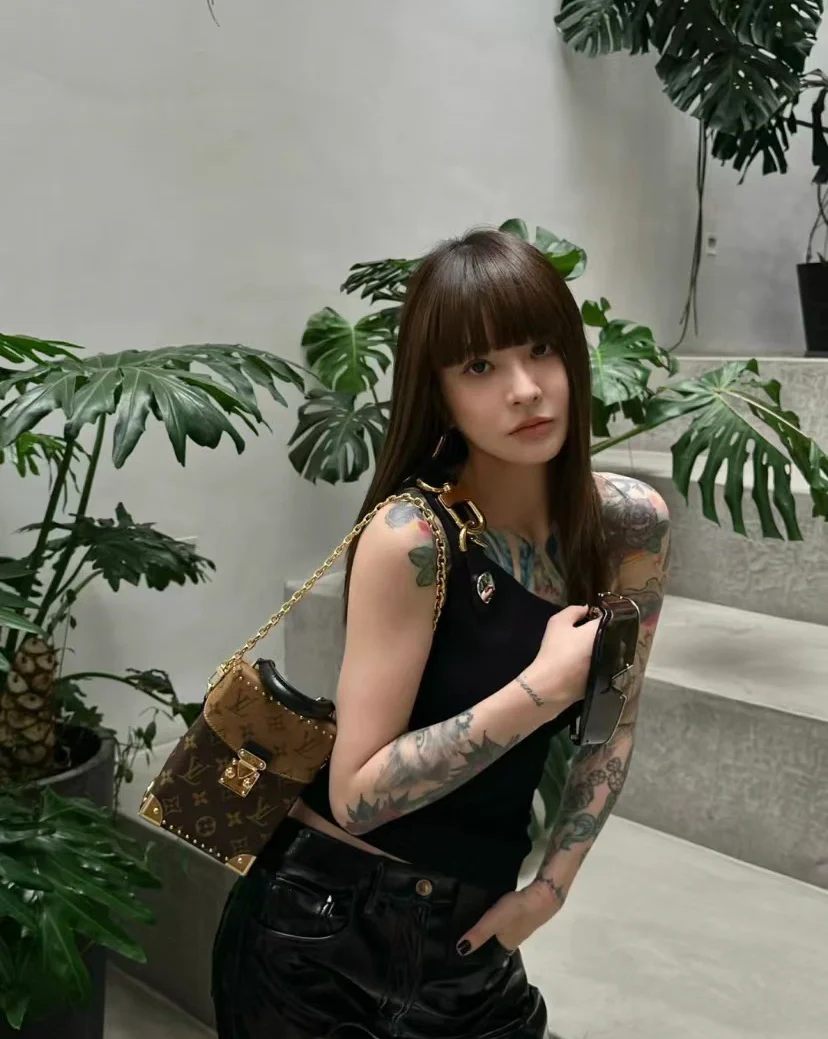 m82465-LV-camera-box