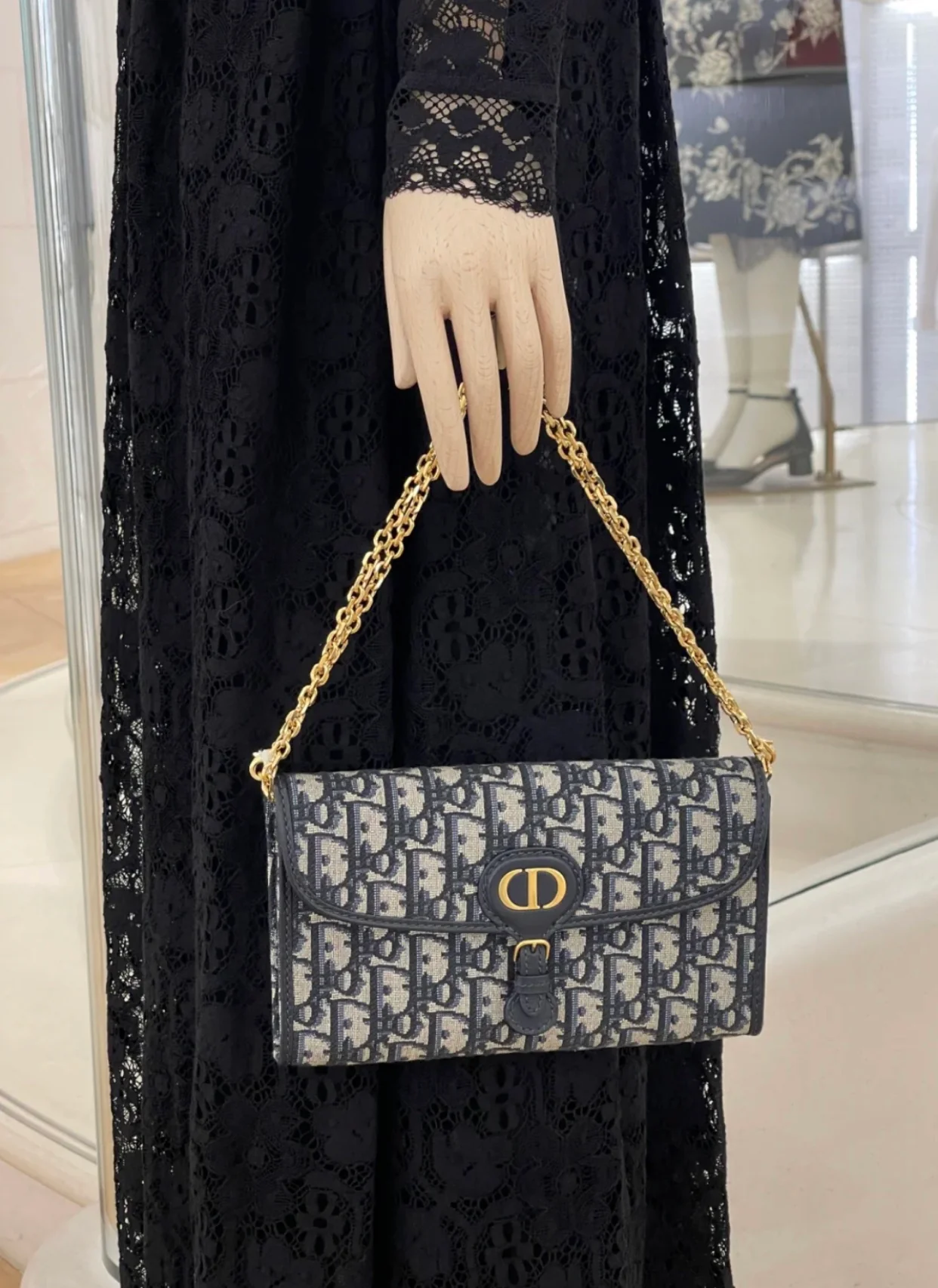 Сумка Dior Oblique WOC на цепочке - темно-синяя