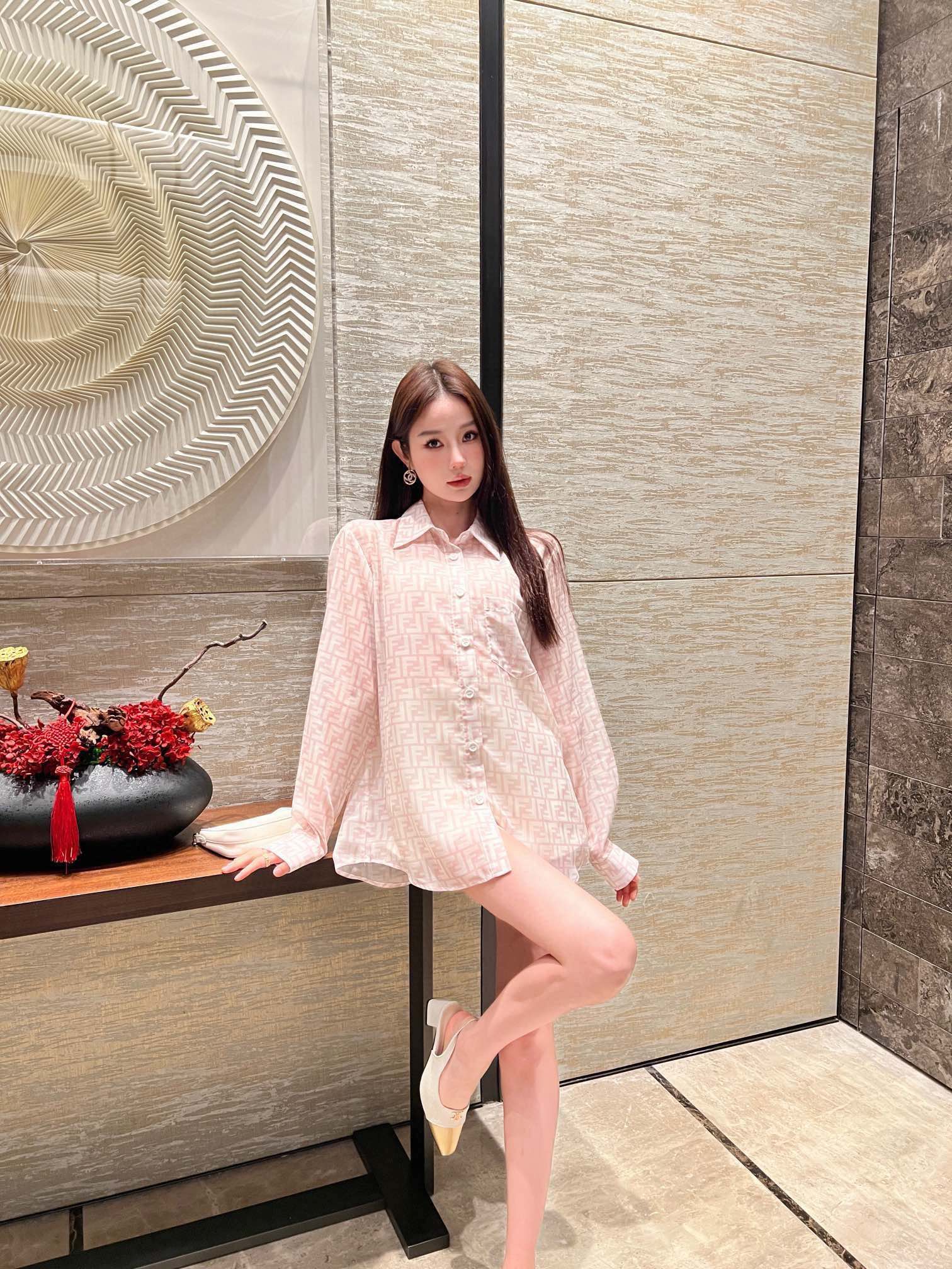 Fendi-2403 - Весна/Лето. Новая рубашка из хлопка и льна с цифровым принтом, легкая.