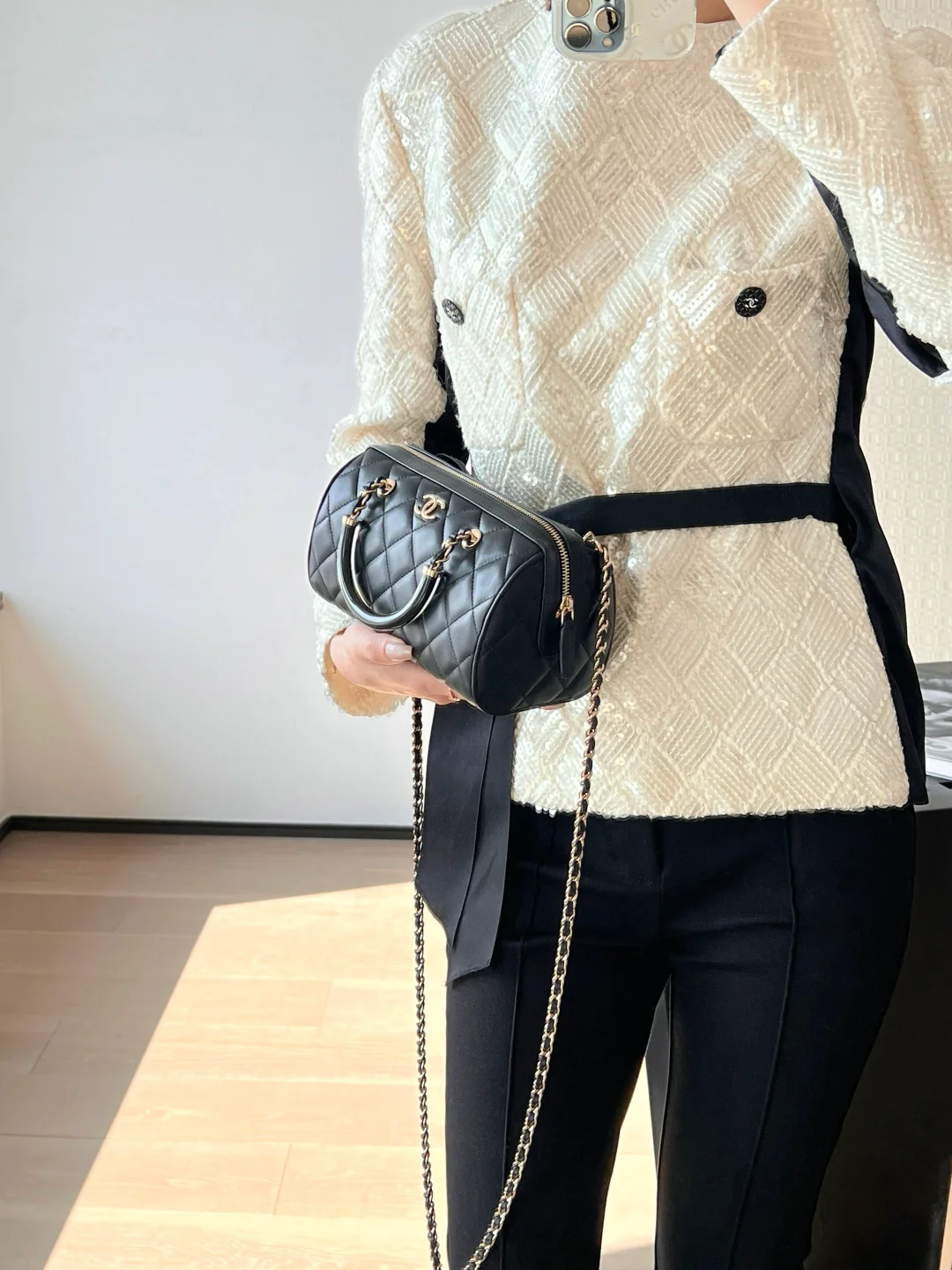 Ручка эмалированная Chanel 25 пенсов???